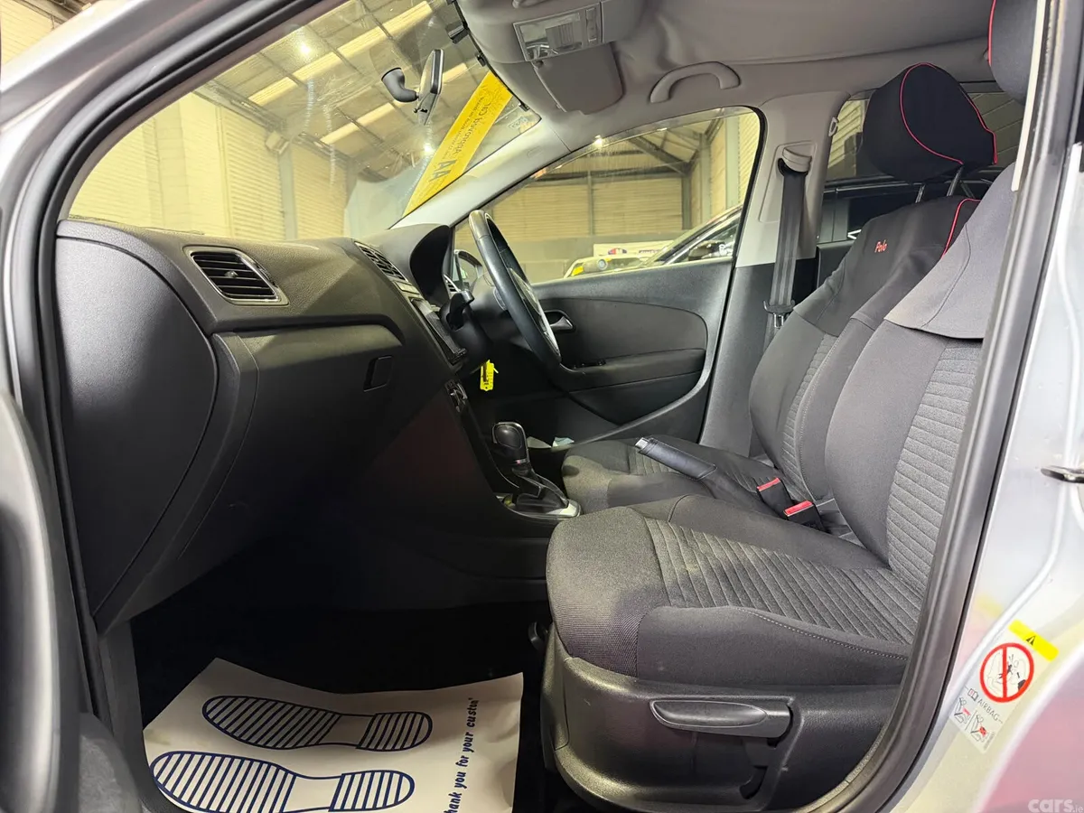 Volkswagen Polo Hatchback, Petrol, 2014, Silver