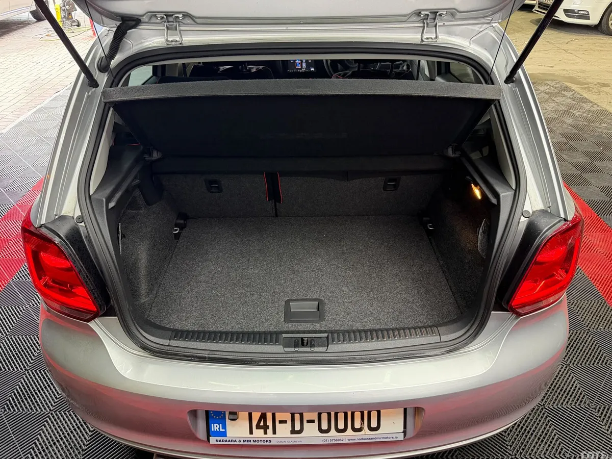 Volkswagen Polo Hatchback, Petrol, 2014, Silver