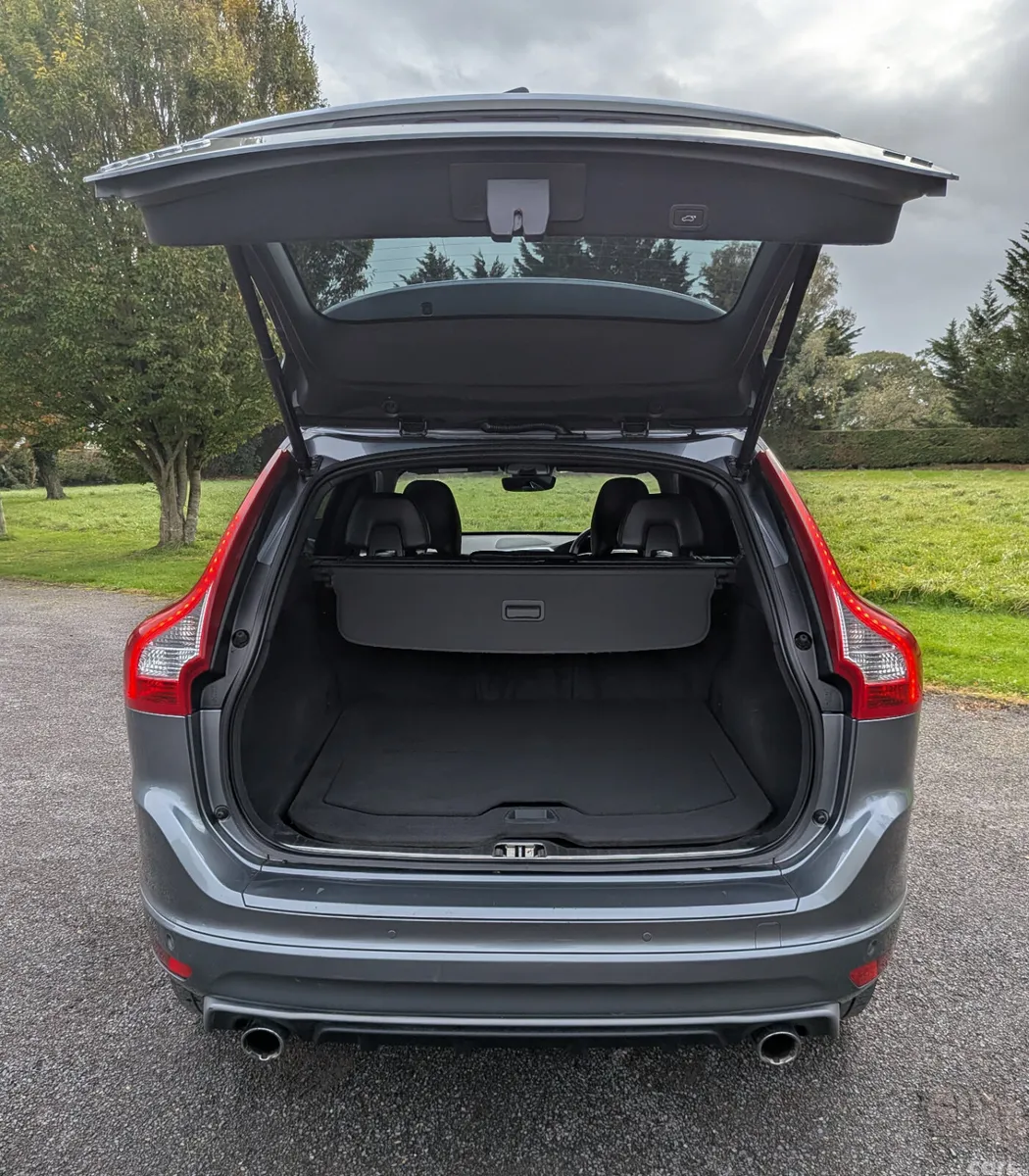 Volvo XC60 SUV, Diesel, 2016, Grey