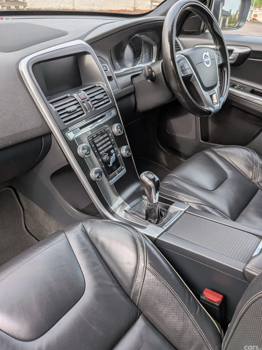 Volvo XC60 SUV, Diesel, 2016, Grey