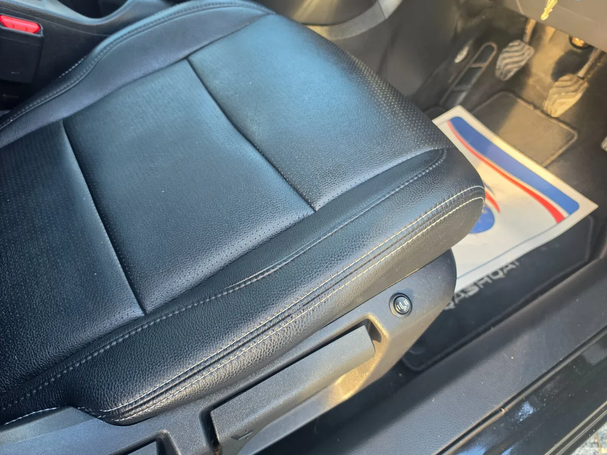 Nissan Qashqai MPV, Petrol, 2020, Black