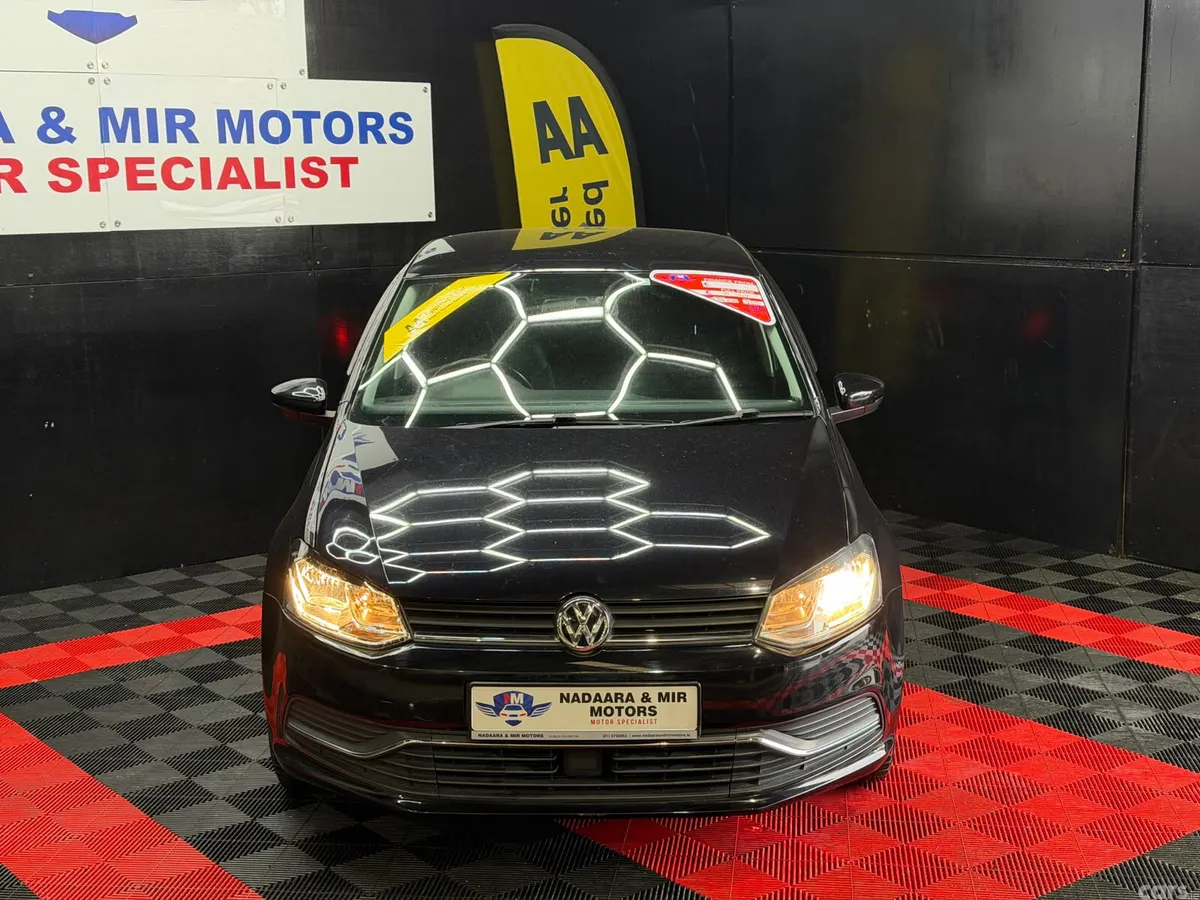 Volkswagen Polo Hatchback, Petrol, 2015, Black