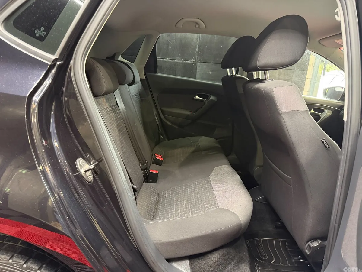 Volkswagen Polo Hatchback, Petrol, 2015, Black