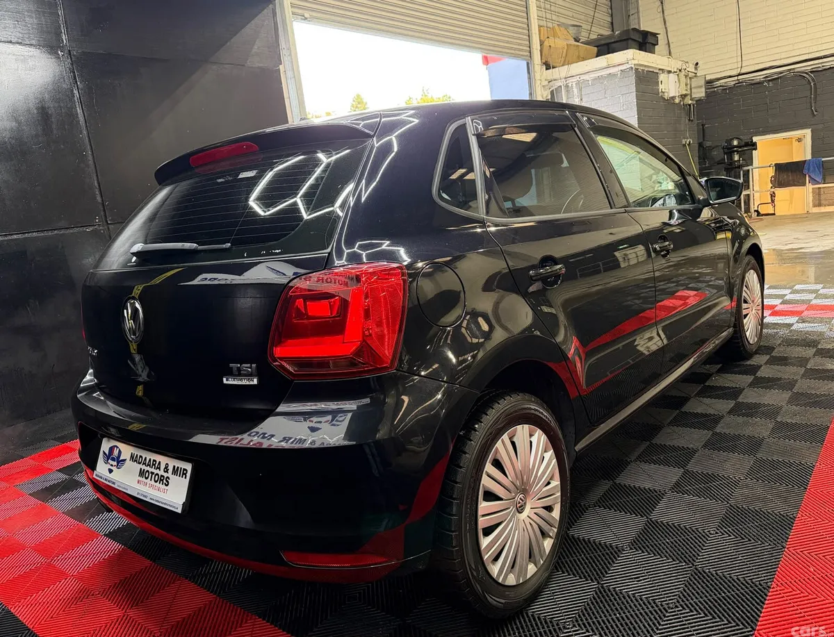 Volkswagen Polo Hatchback, Petrol, 2015, Black