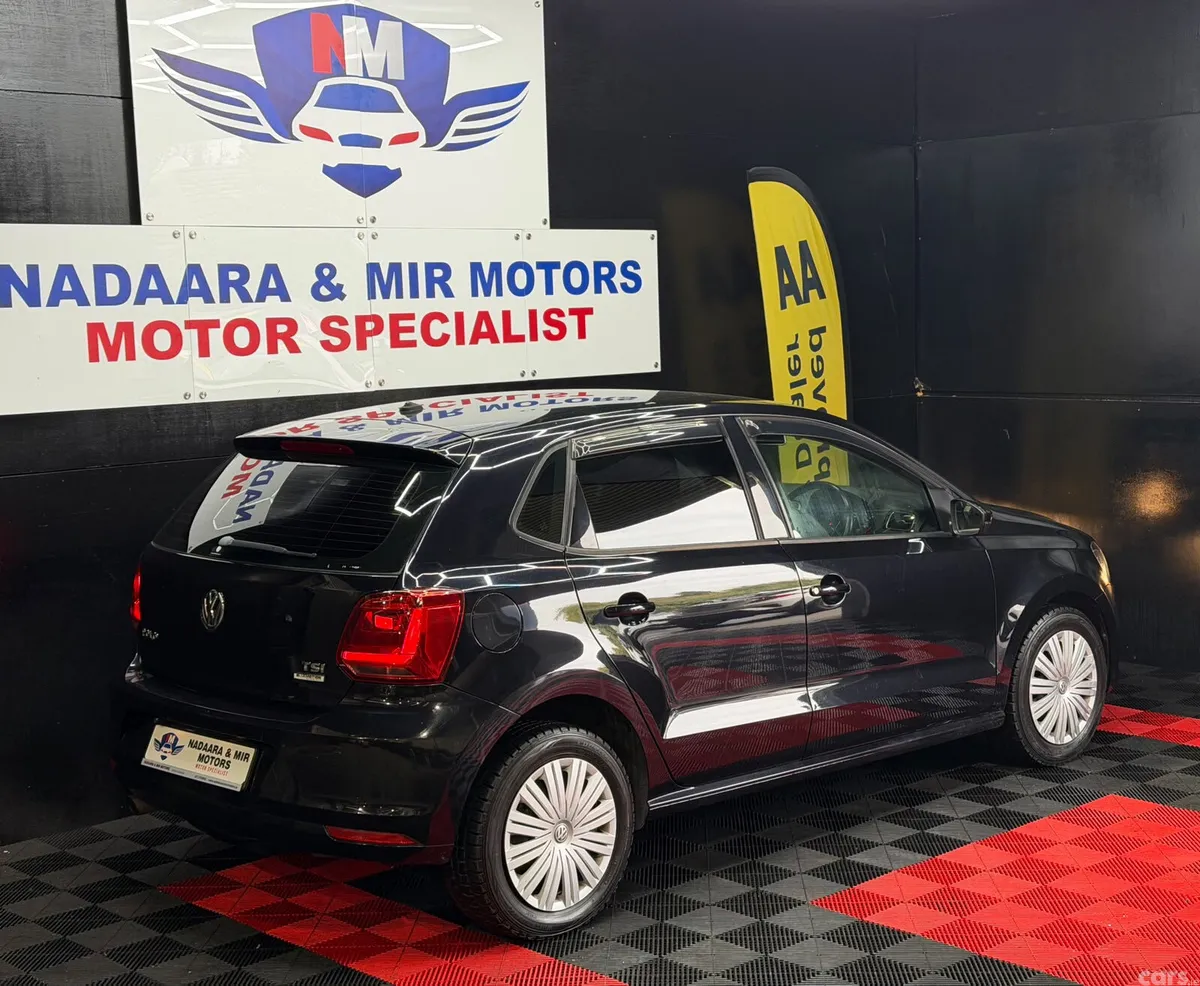 Volkswagen Polo Hatchback, Petrol, 2015, Black