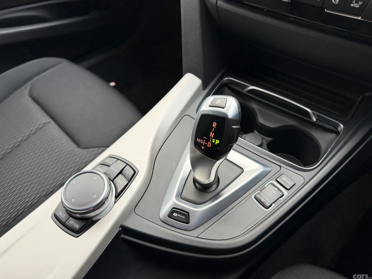 BMW 3-Series Saloon, Petrol Plug-in Hybrid, 2017, White