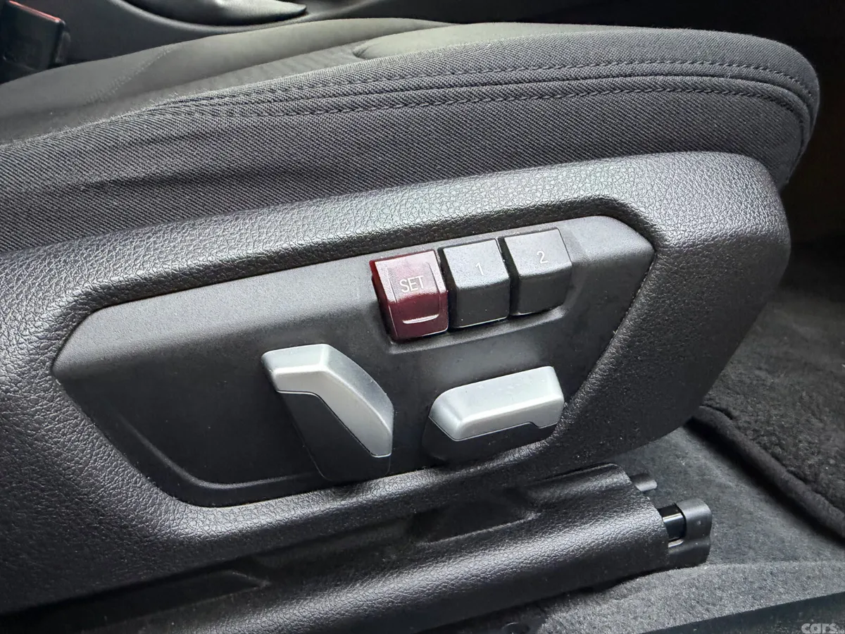 BMW 3-Series Saloon, Petrol Plug-in Hybrid, 2017, White