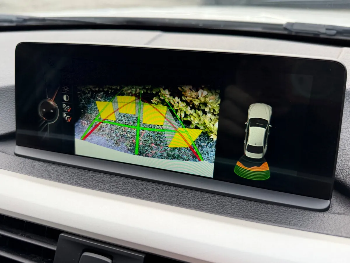 BMW 3-Series Saloon, Petrol Plug-in Hybrid, 2017, White