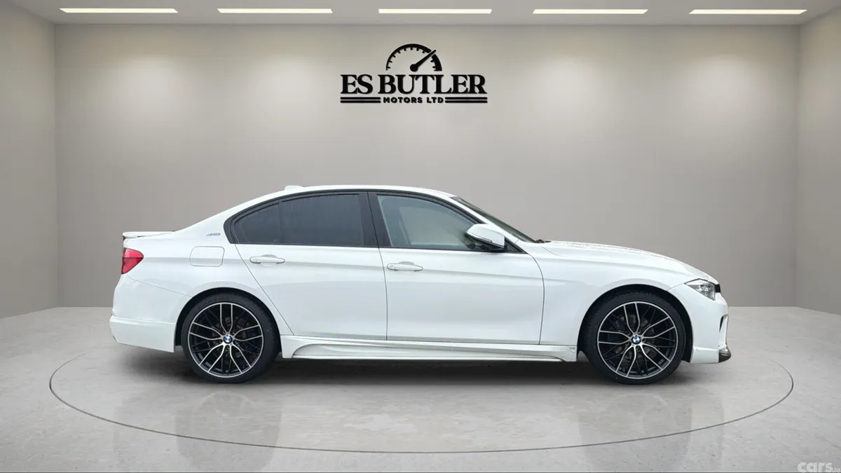 BMW 3-Series Saloon, Petrol Plug-in Hybrid, 2017, White