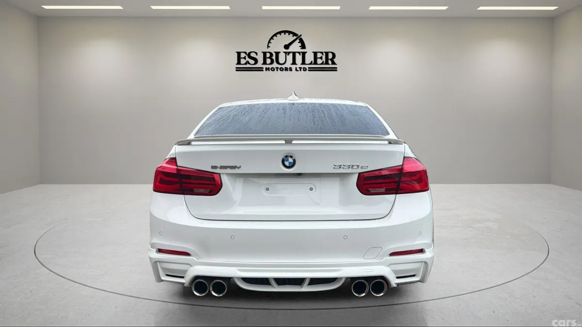 BMW 3-Series Saloon, Petrol Plug-in Hybrid, 2017, White