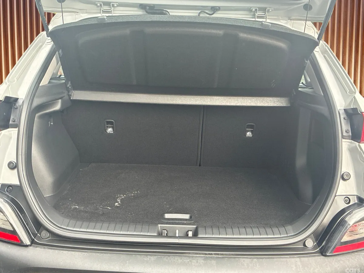 Hyundai KONA MPV, Petrol, 2022, Grey