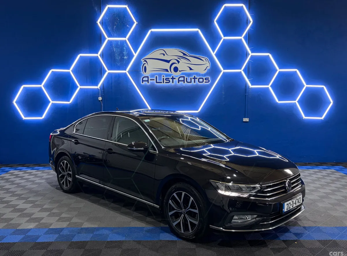 Volkswagen Passat Saloon, Diesel, 2021, Black