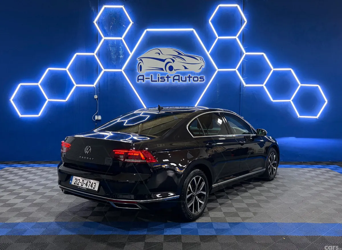 Volkswagen Passat Saloon, Diesel, 2021, Black