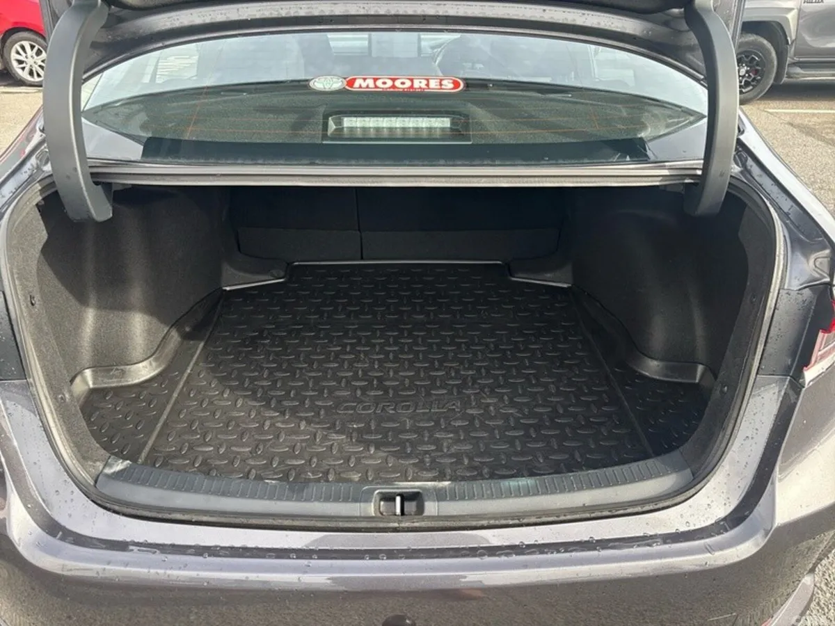 Toyota Corolla Saloon, Petrol Hybrid, 2025, Grey