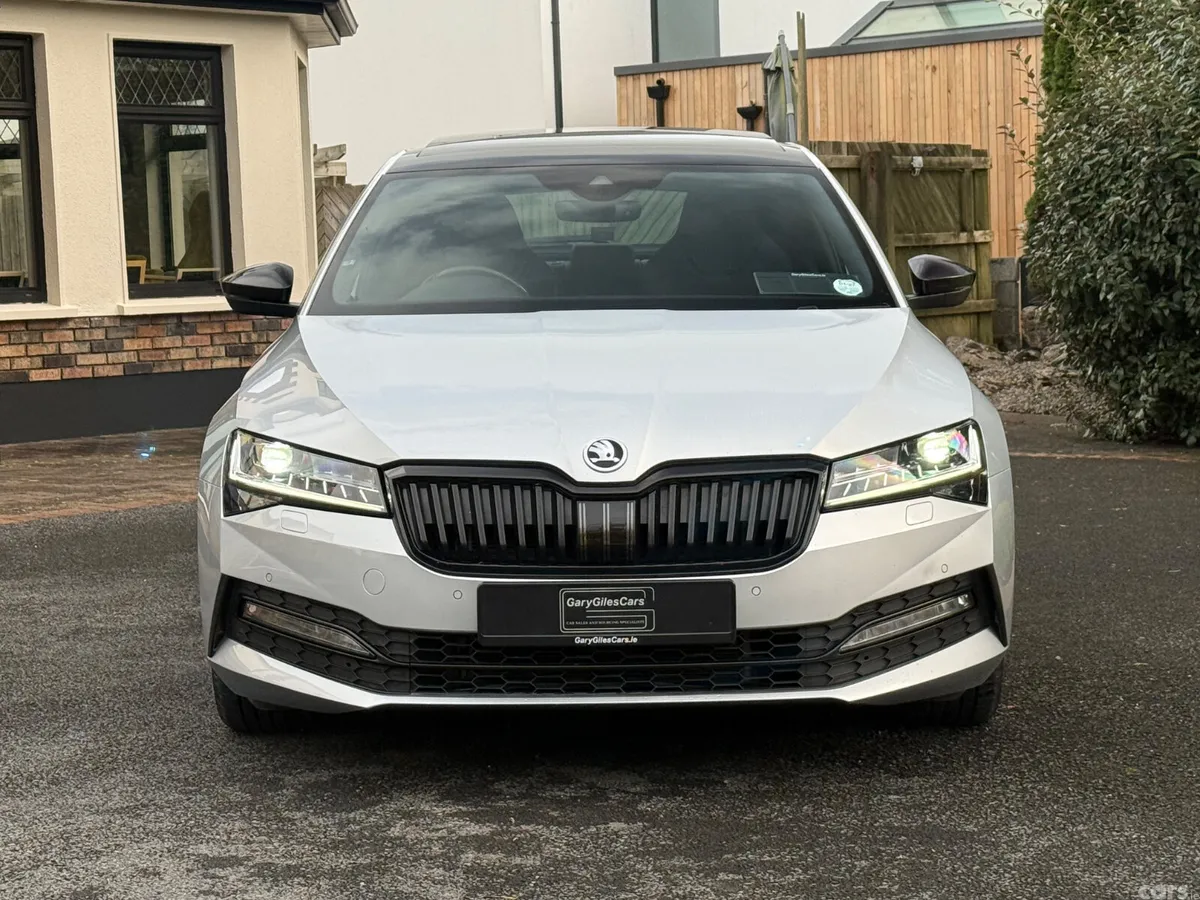 Skoda Superb Saloon, Diesel, 2024, Grey