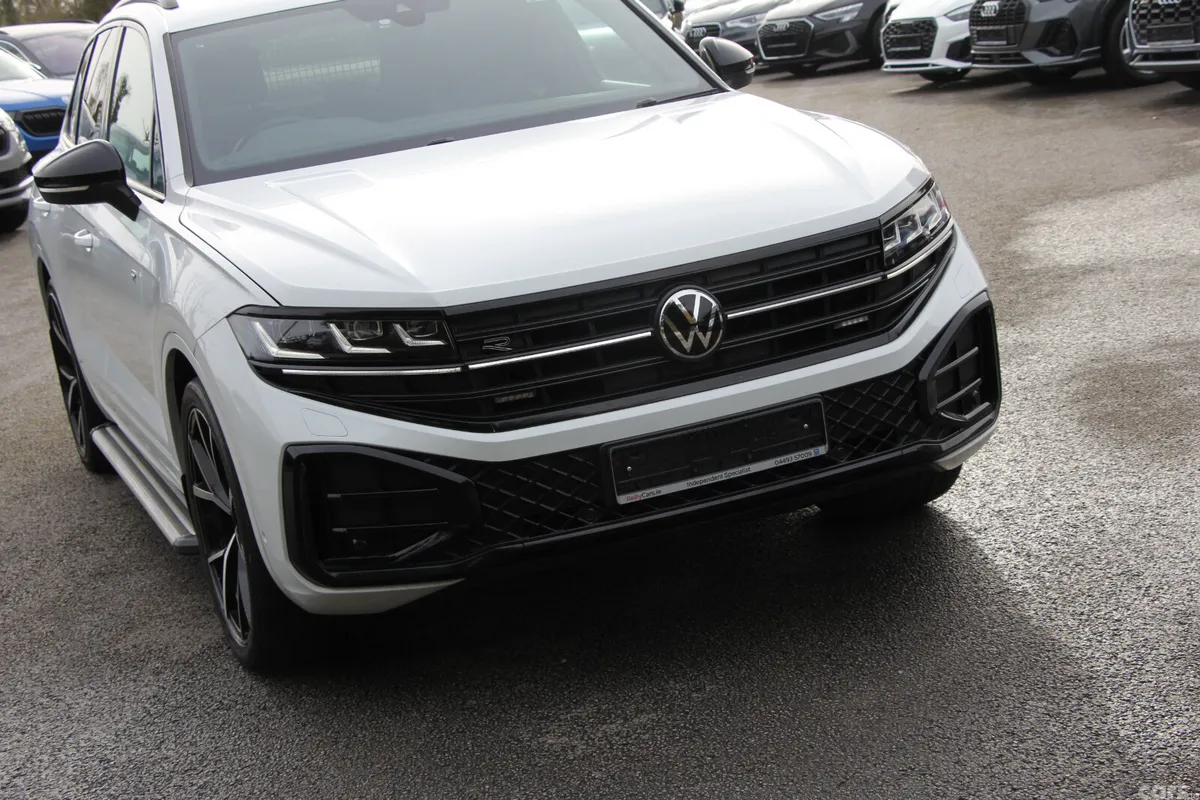Volkswagen Touareg SUV, Diesel, 2024, White