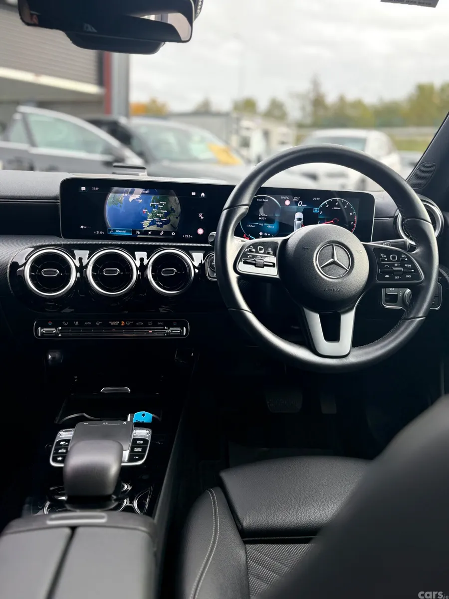 Mercedes-Benz A-Class Hatchback, Petrol, 2019, White