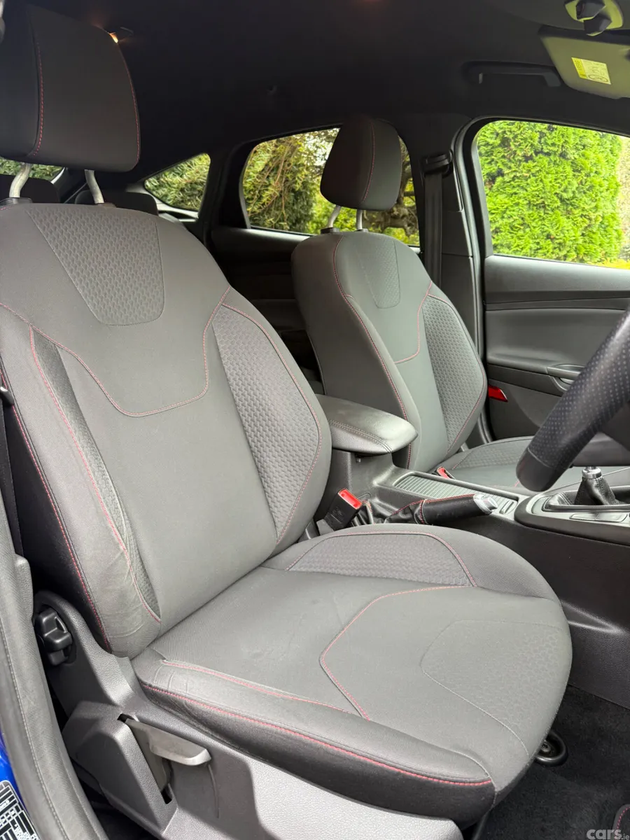 Ford Focus Hatchback, Diesel, 2018, Blue
