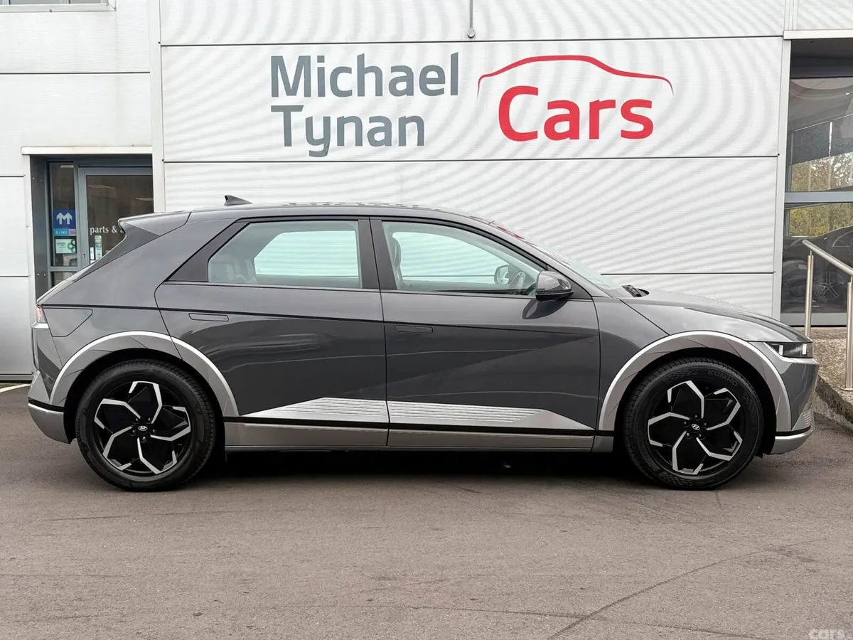 Hyundai IONIQ 5 Hatchback, Electric, 2024, Grey