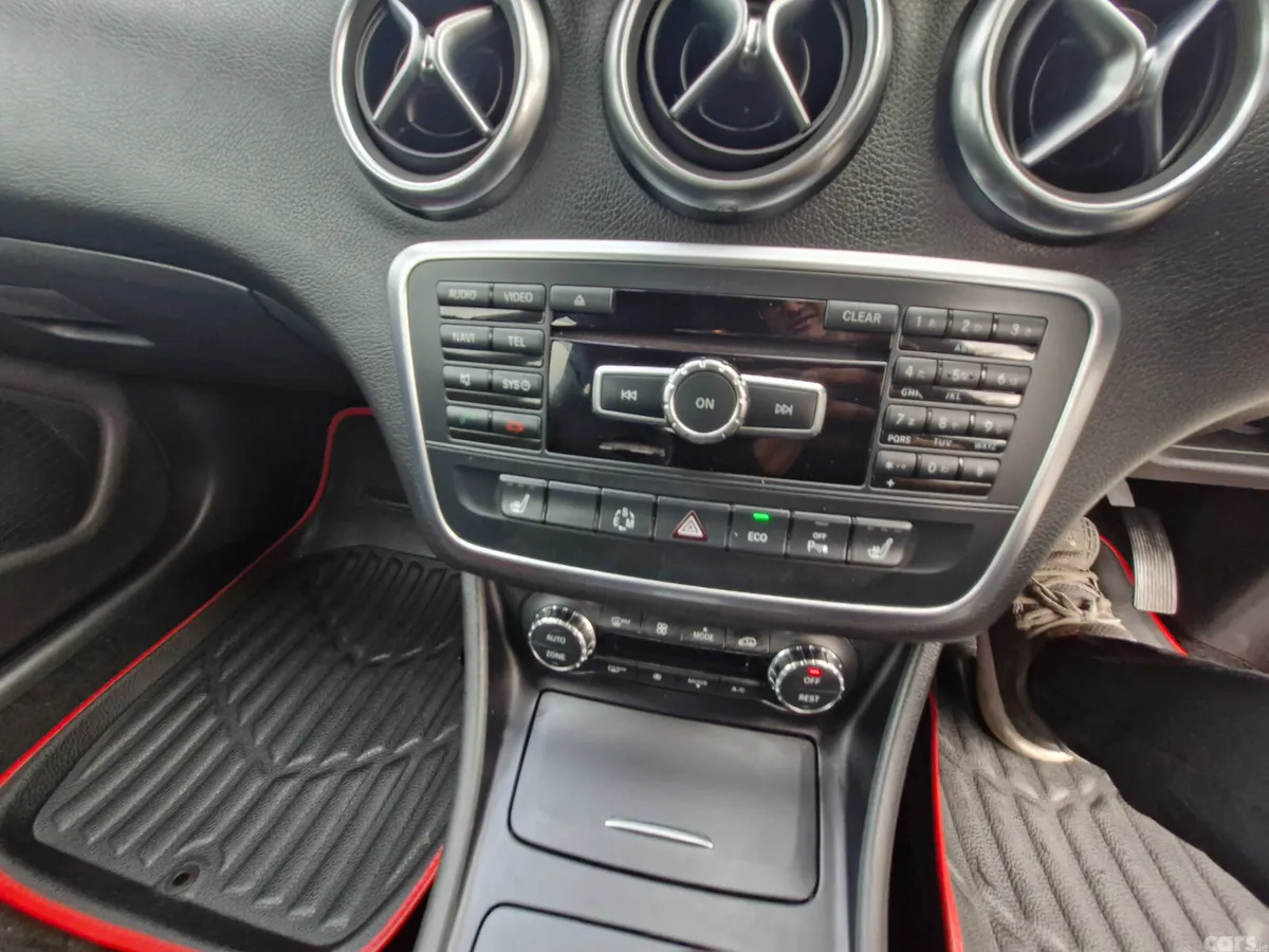 Mercedes-Benz A-Class Hatchback, Petrol, 2013, White
