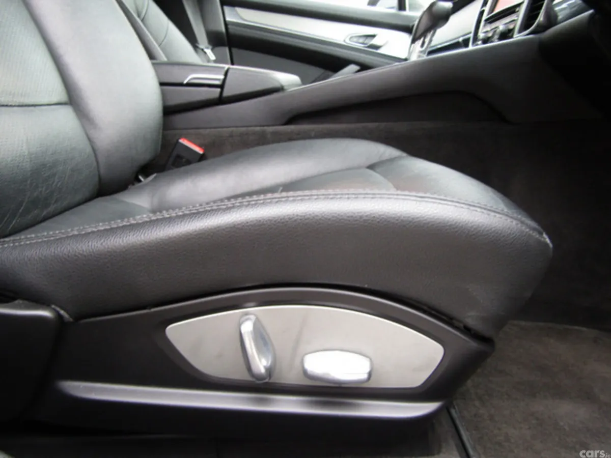 Porsche Panamera Hatchback, Diesel, 2014, Grey