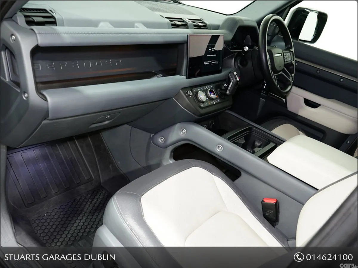 Land Rover Defender Estate, Petrol Plug-in Hybrid, 2023, Grey