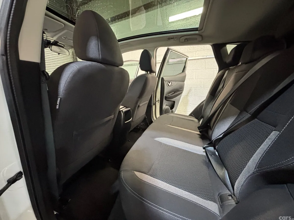 Nissan Qashqai MPV, Diesel, 2020, White