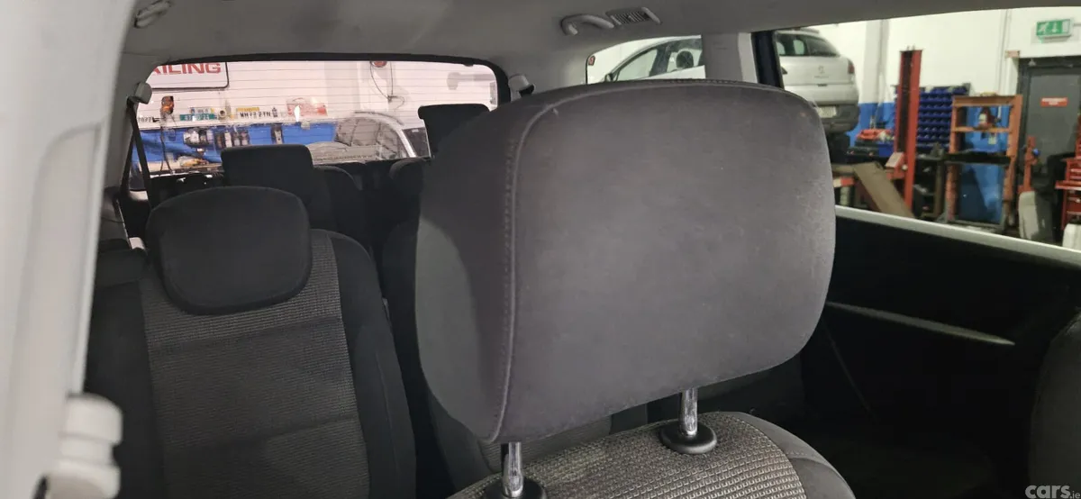 Volkswagen Sharan MPV, Diesel, 2013, Blue