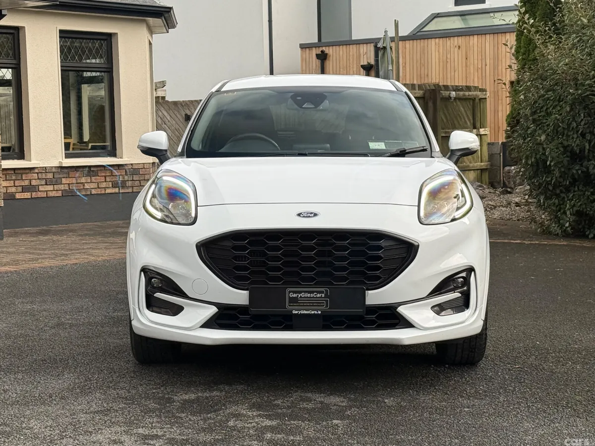 Ford Puma MPV, Petrol, 2023, White