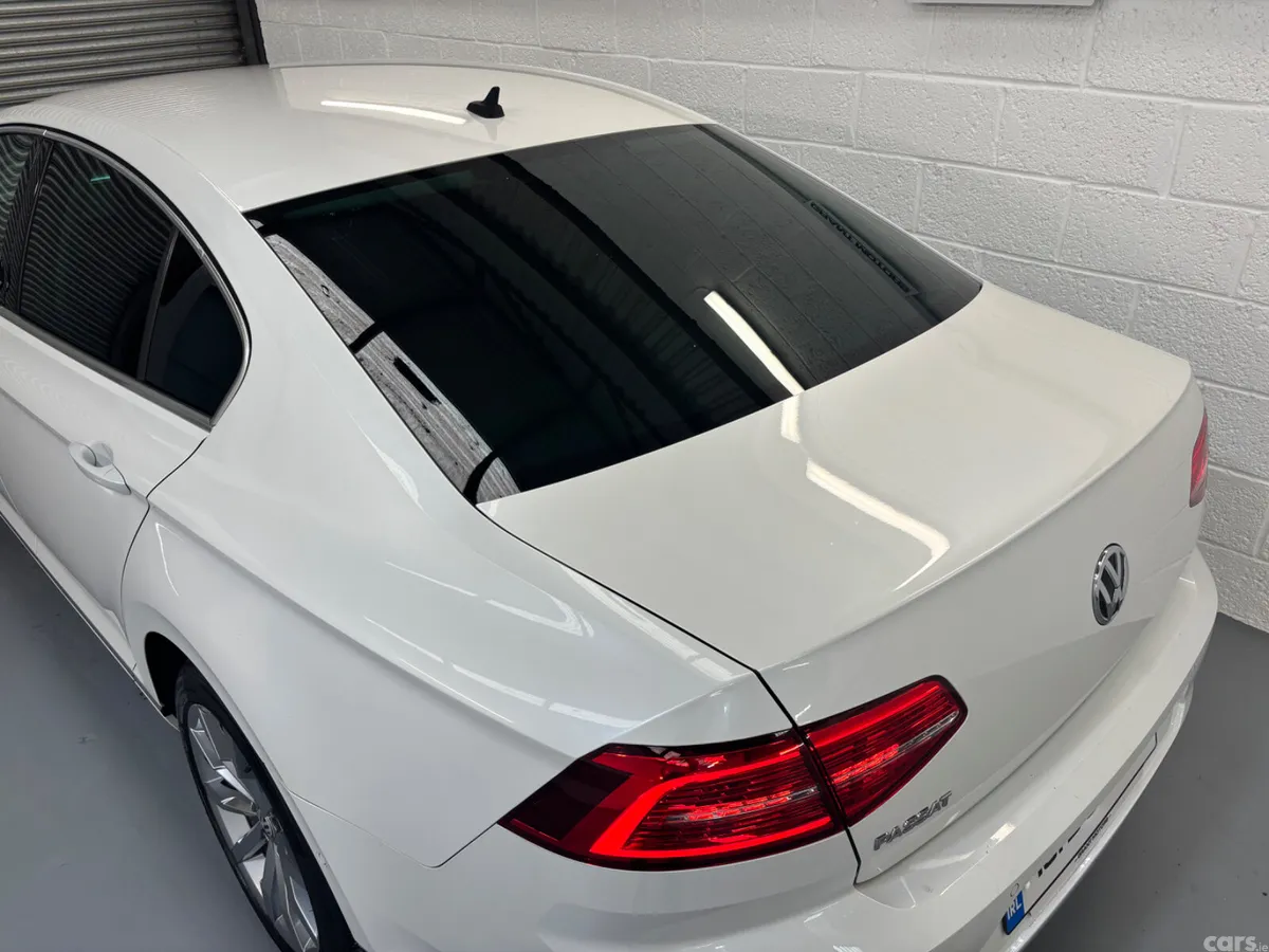 Volkswagen Passat Saloon, Petrol, 2018, White