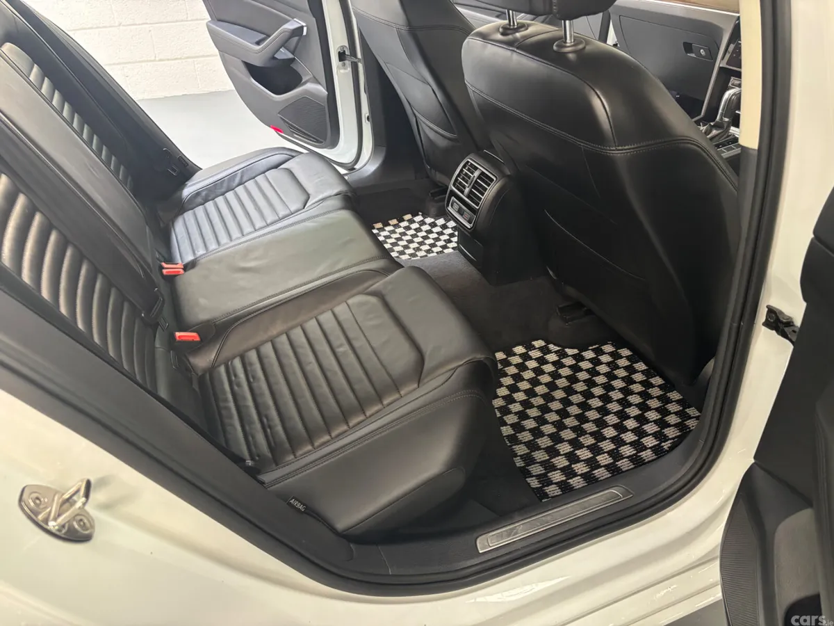 Volkswagen Passat Saloon, Petrol, 2018, White