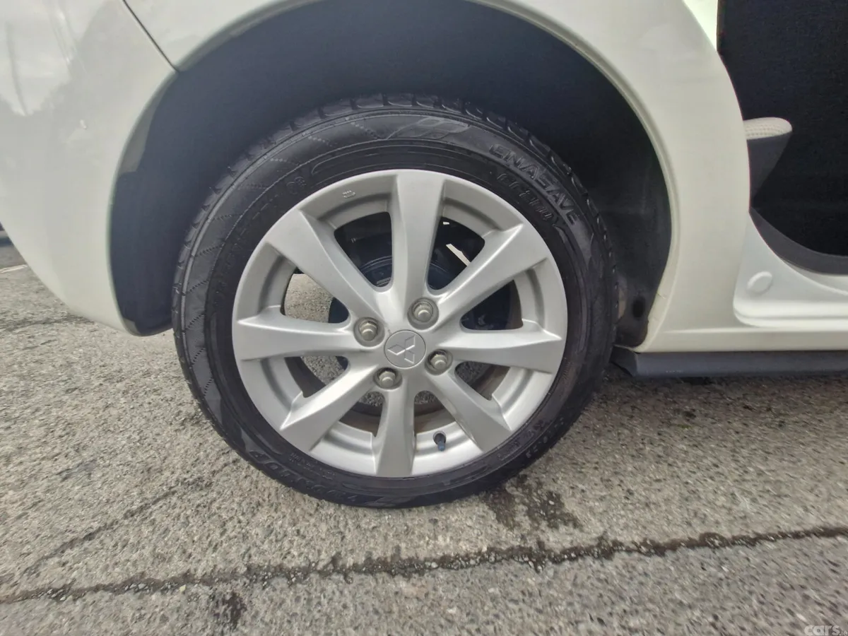 Mitsubishi Mirage Hatchback, Petrol, 2015, White