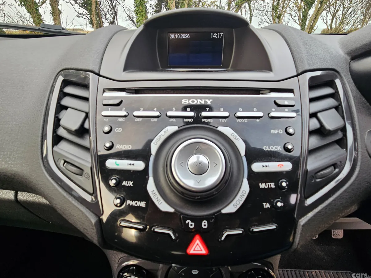 Ford Fiesta Hatchback, Petrol, 2014, Black