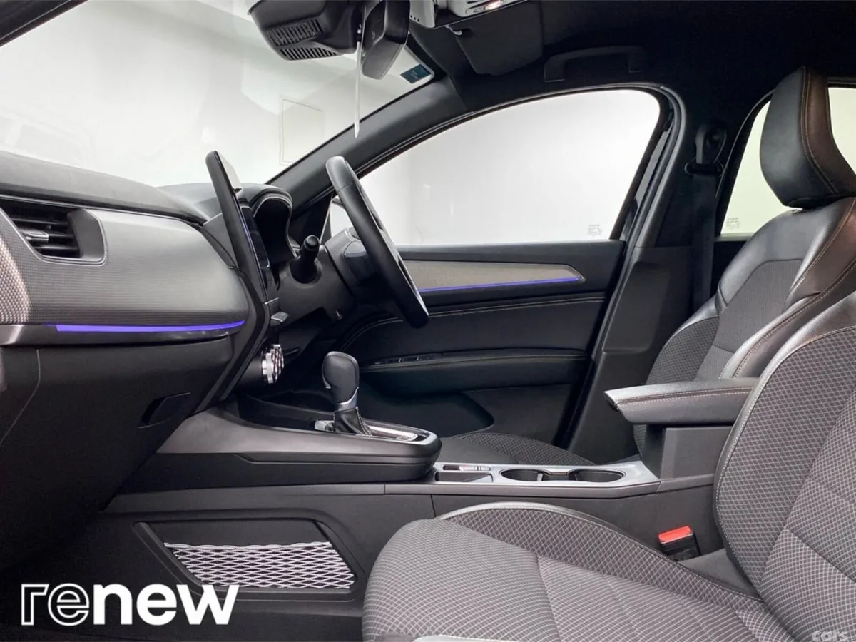 Renault Arkana Hatchback, Petrol Hybrid, 2025, Black