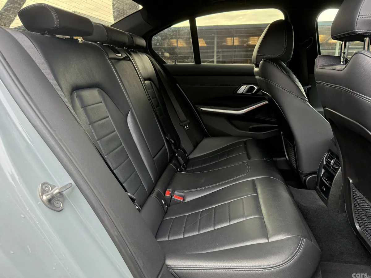 BMW 3-Series Saloon, Petrol Plug-in Hybrid, 2023, Grey