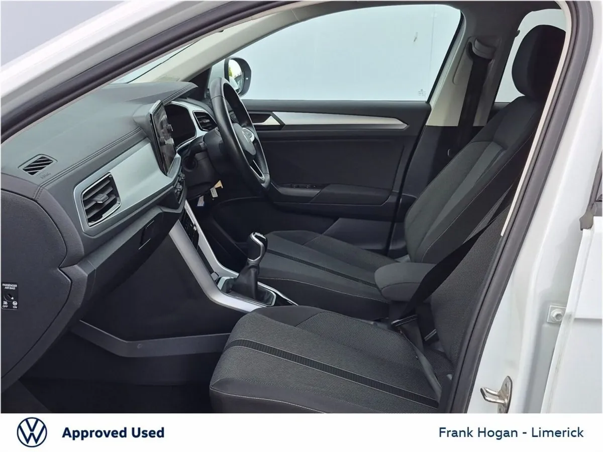Volkswagen T-Roc SUV, Diesel, 2023, White