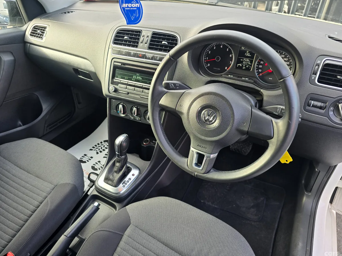 Volkswagen Polo Hatchback, Petrol, 2014, White