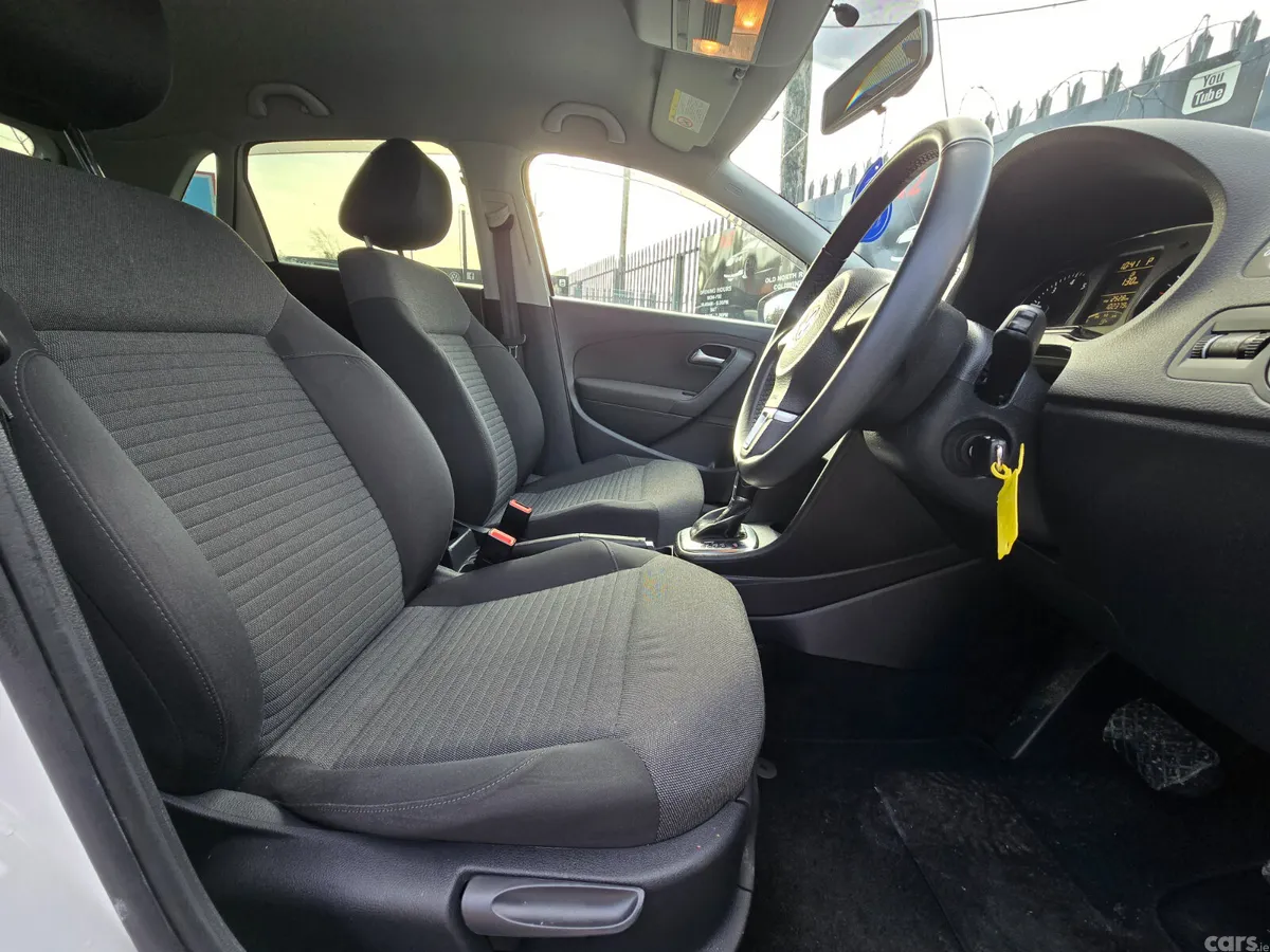 Volkswagen Polo Hatchback, Petrol, 2014, White