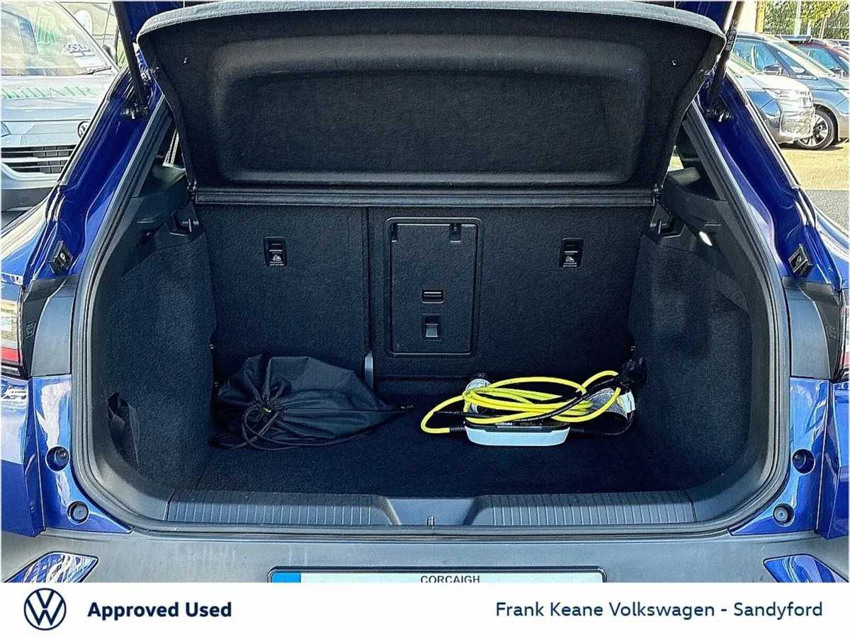Volkswagen ID.4 Estate, Electric, 2023, Blue