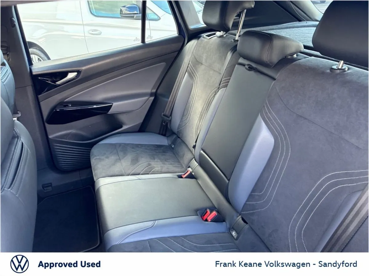 Volkswagen ID.4 Estate, Electric, 2023, Blue