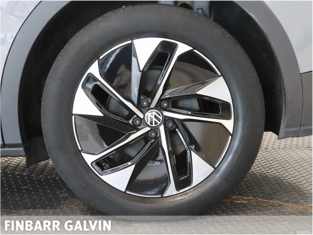Volkswagen ID.4 Estate, Electric, 2023, Grey