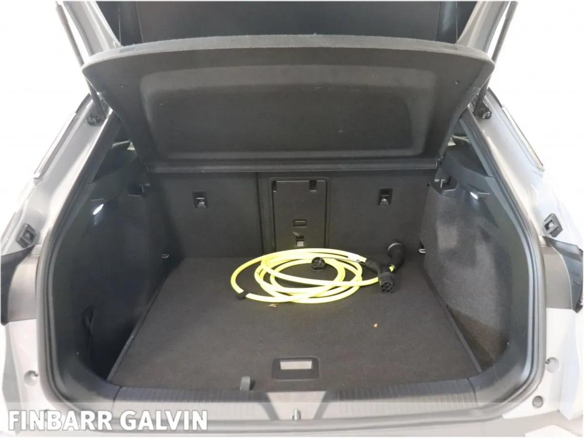 Volkswagen ID.4 Estate, Electric, 2023, Grey