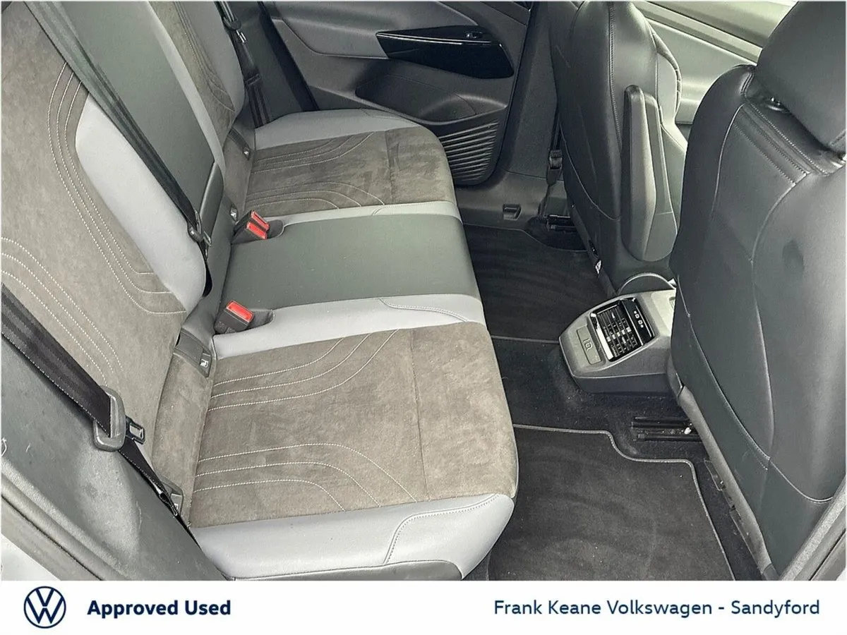 Volkswagen ID.4 Estate, Electric, 2024, Grey