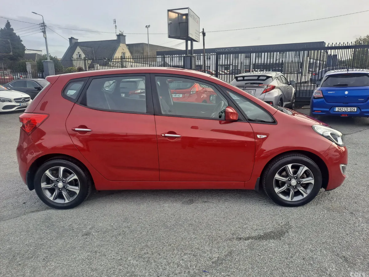 Hyundai ix20 MPV, Petrol, 2018, Red