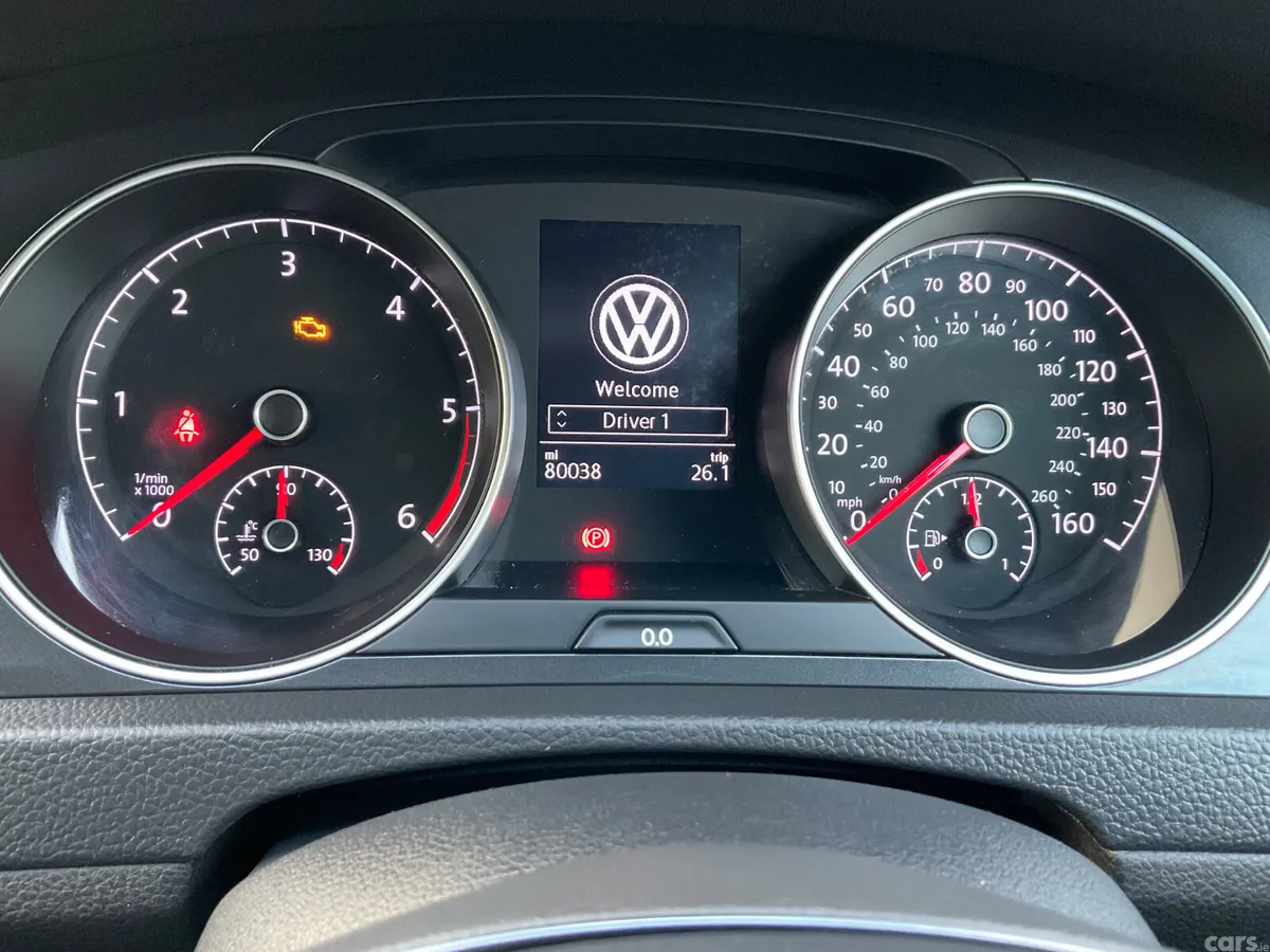 Volkswagen Golf Hatchback, Diesel, 2017, Red