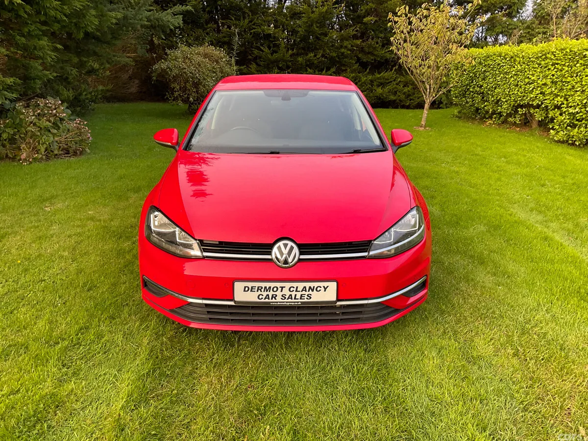 Volkswagen Golf Hatchback, Diesel, 2017, Red
