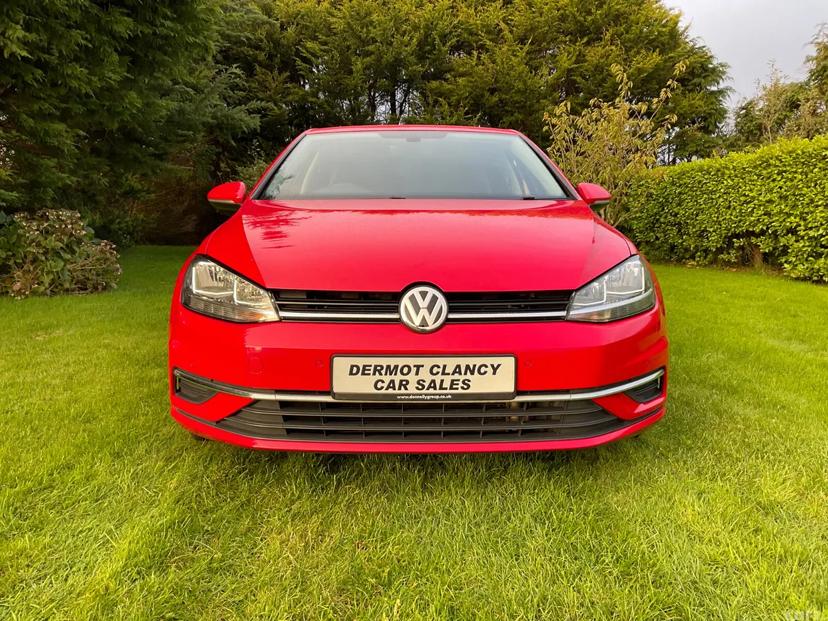 Volkswagen Golf Hatchback, Diesel, 2017, Red