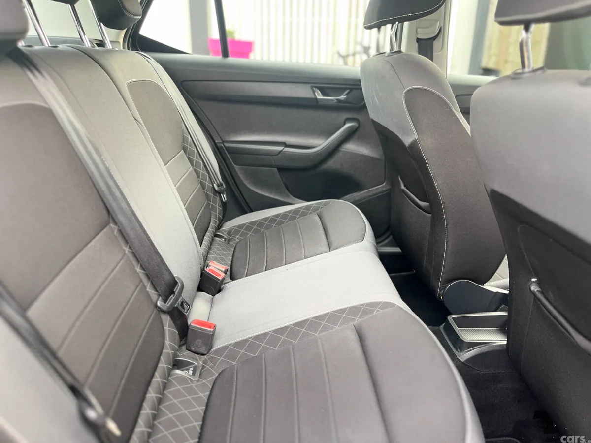Skoda Fabia Hatchback, Petrol, 2021, Black