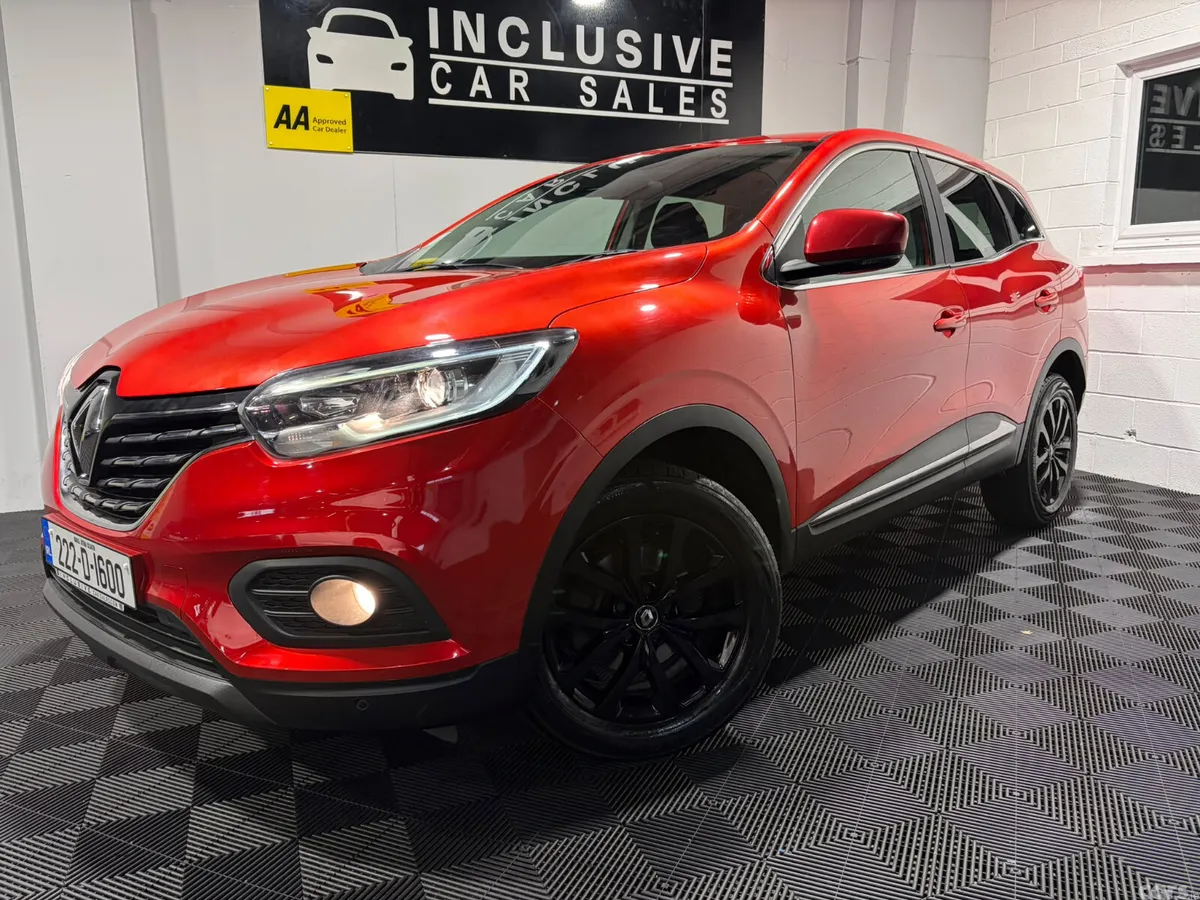 Renault Kadjar SUV, Petrol, 2022, Red