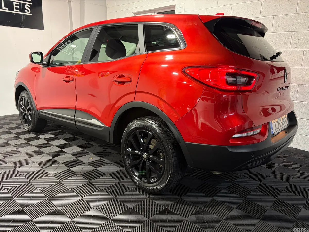 Renault Kadjar SUV, Petrol, 2022, Red